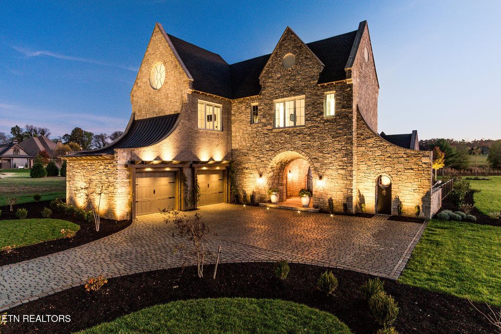 Photo of 3749 Edgewater Way, Louisville, TN 37777 (MLS # 1298078)