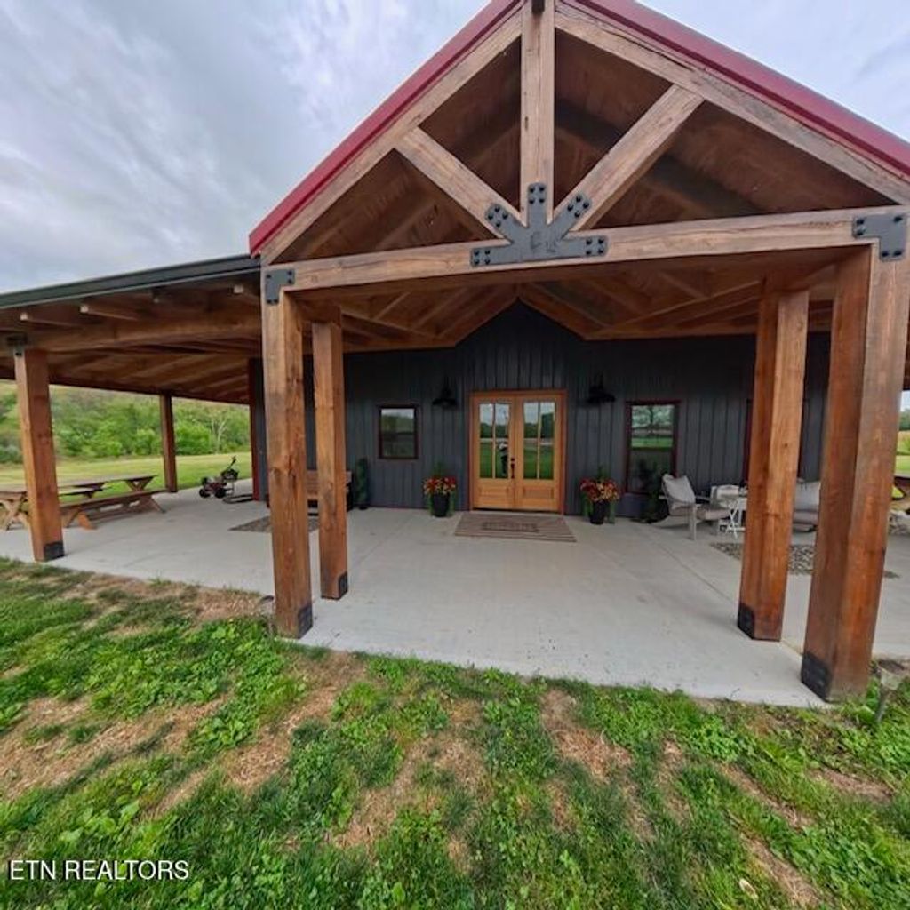 Photo of 3841 Hwy 70 N, Crossville, TN 38571 (MLS # 1338318)