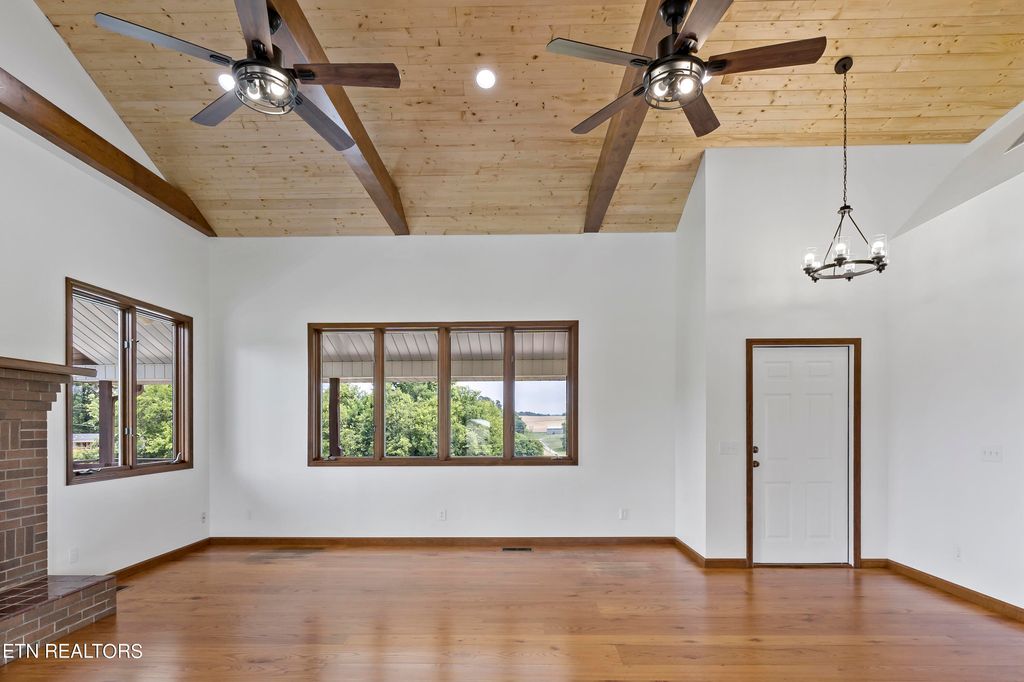 Photo of 1021 Endsley Lane, Friendsville, TN 37737 (MLS # 1266973)