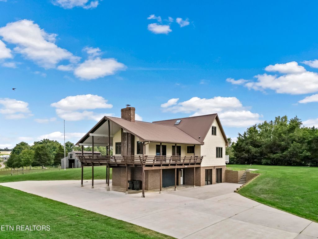 Photo of 1021 Endsley Lane, Friendsville, TN 37737 (MLS # 1266973)
