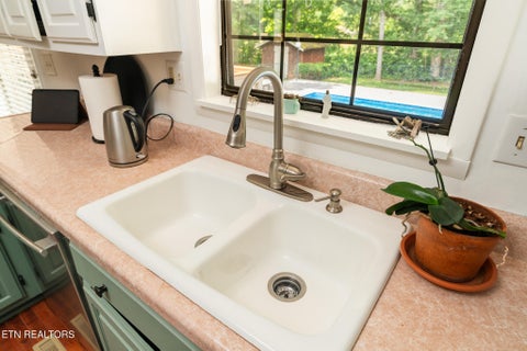Tiny photo for 132 County Road 620, Etowah, TN 37331 (MLS # 1348141)