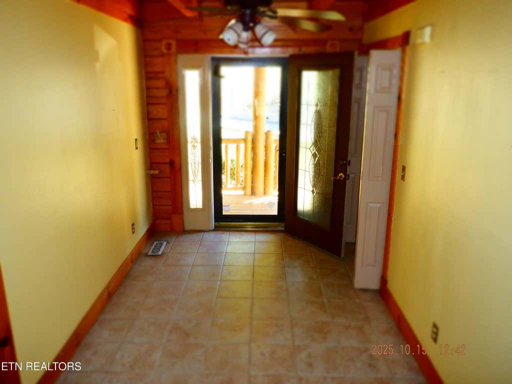 Photo of 370 Brave Drive, Oneida, TN 37841 (MLS # 1318761)