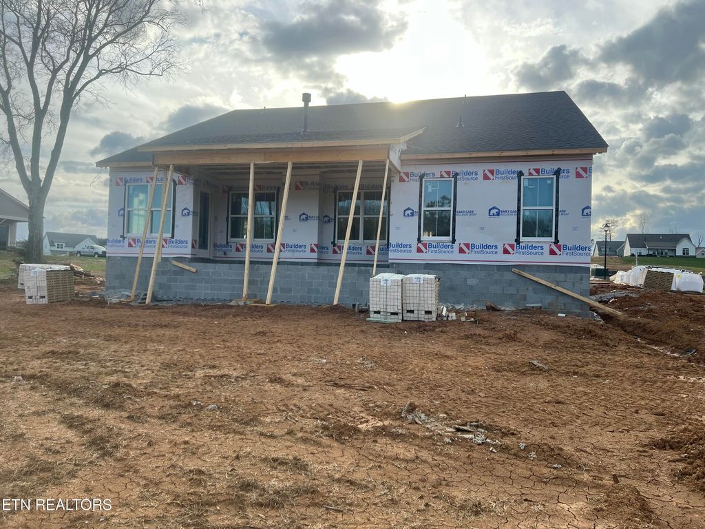 Photo of 212 Poppy Place, Lenoir City, TN 37772 (MLS # 1331958)