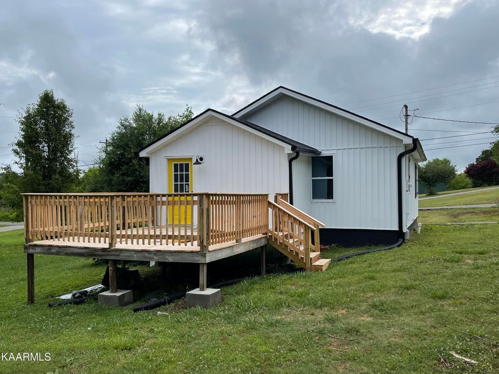 Photo of 847 N Wright Rd, Alcoa, TN 37701 (MLS # 1230886)