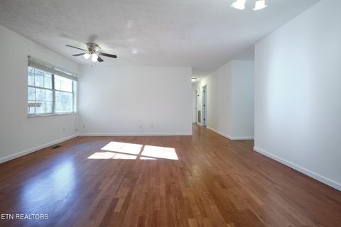 Tiny photo for 4324 Raj Rd, Knoxville, TN 37921 (MLS # 1324582)