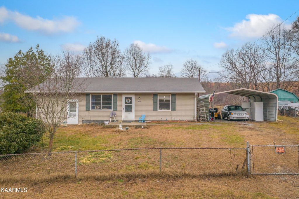 Photo of 204 Lone Holly Lane, New Tazewell, TN 37825 (MLS # 1215058)