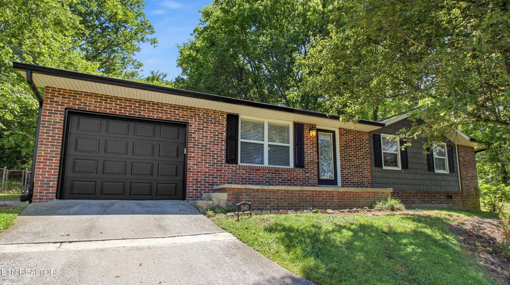 Photo of 1940 Cecil Johnson Rd, Knoxville, TN 37921 (MLS # 1339791)