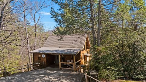 1709 Quail Hollow Way Sevierville TN 37876