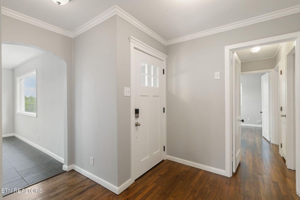 Photo of 115 Kentucky Ave, Oak Ridge, TN 37830 (MLS # 1313645)