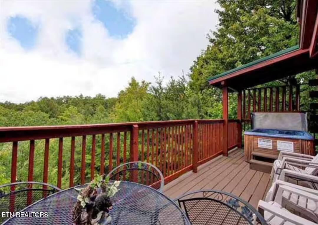 1709 Parkway View Court