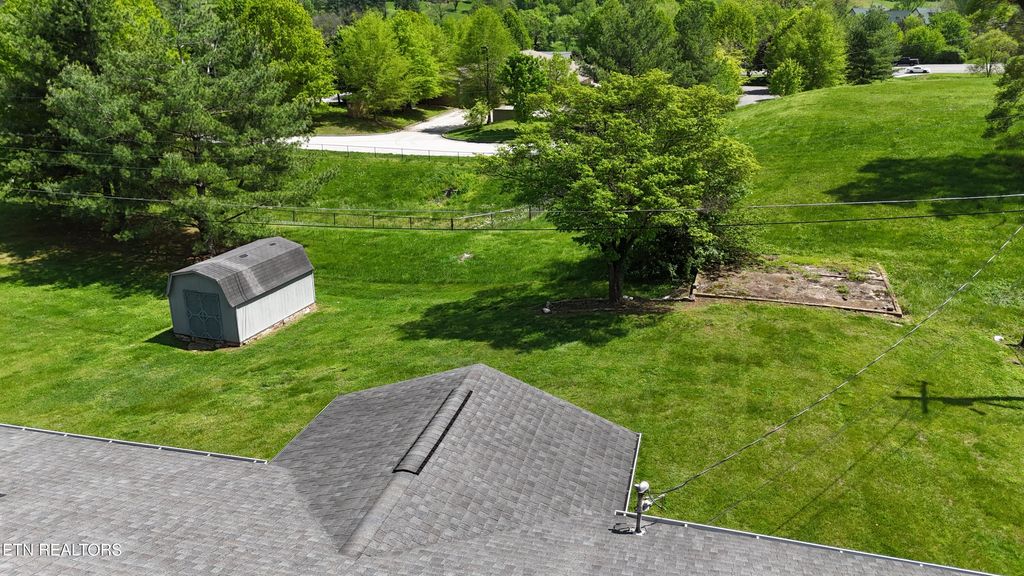 Photo of 115 Morningside Park Park, LaFollette, TN 37766 (MLS # 1298928)