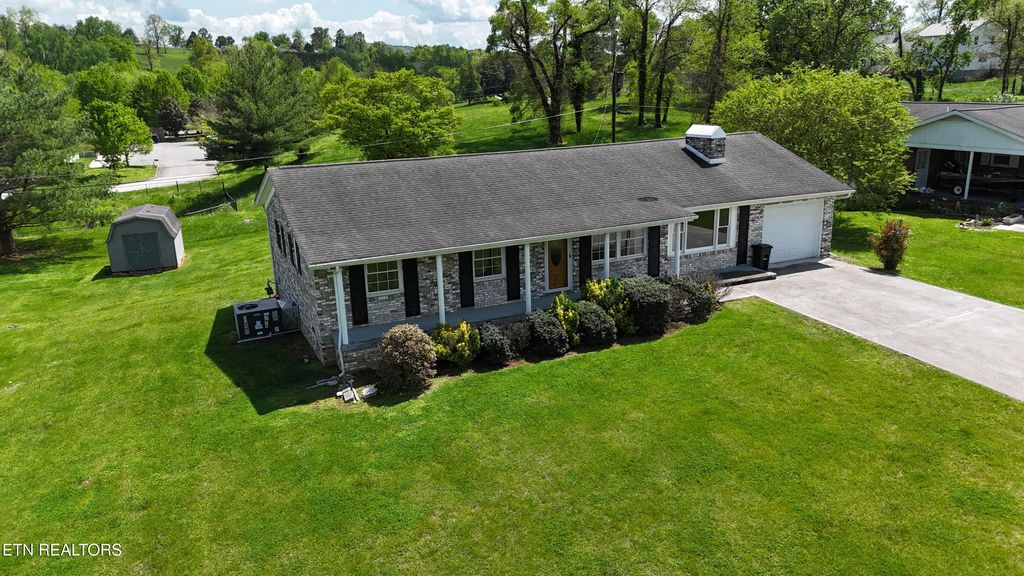 Photo of 115 Morningside Park Park, LaFollette, TN 37766 (MLS # 1298928)
