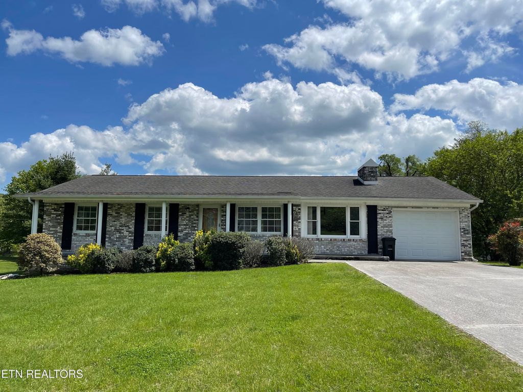 Photo of 115 Morningside Park Park, LaFollette, TN 37766 (MLS # 1298928)