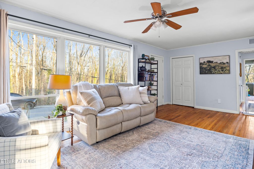 Photo of 285 East Drive, Oak Ridge, TN 37830 (MLS # 1328020)