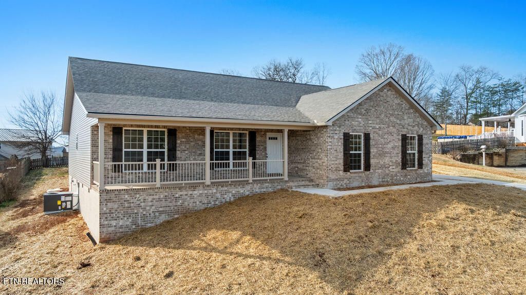 Photo of 1635 Cavet Drive, Maryville, TN 37803 (MLS # 1325401)