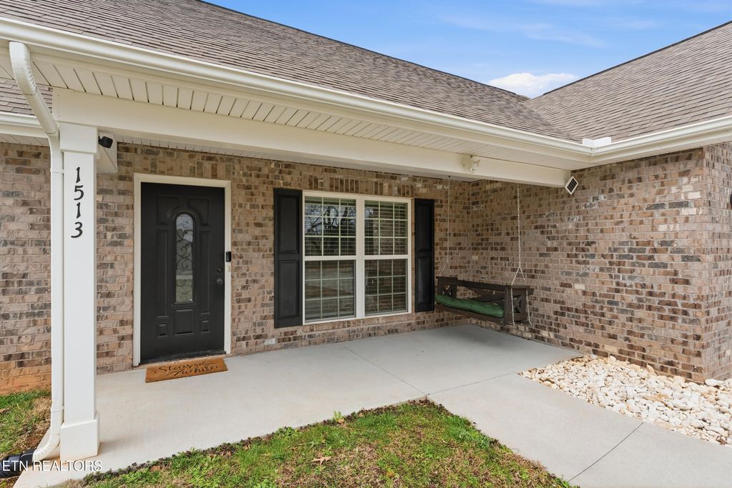 Photo of 1513 John Sparks Drive, Friendsville, TN 37737 (MLS # 1330418)