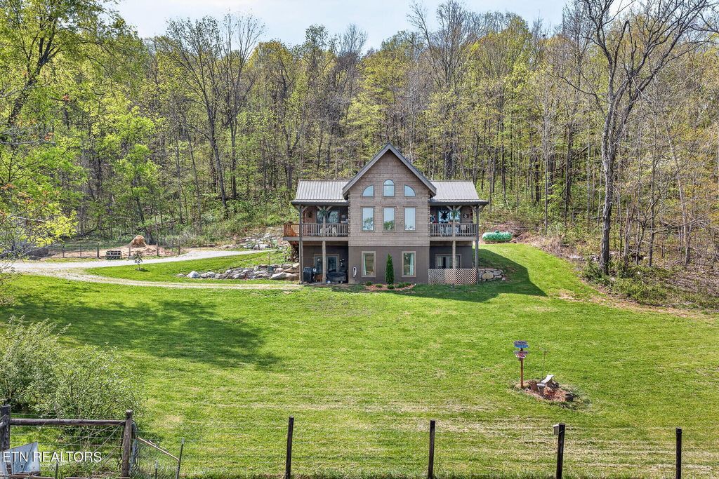 Photo of 1218 Moody Rd, Byrdstown, TN 38549 (MLS # 1336657)