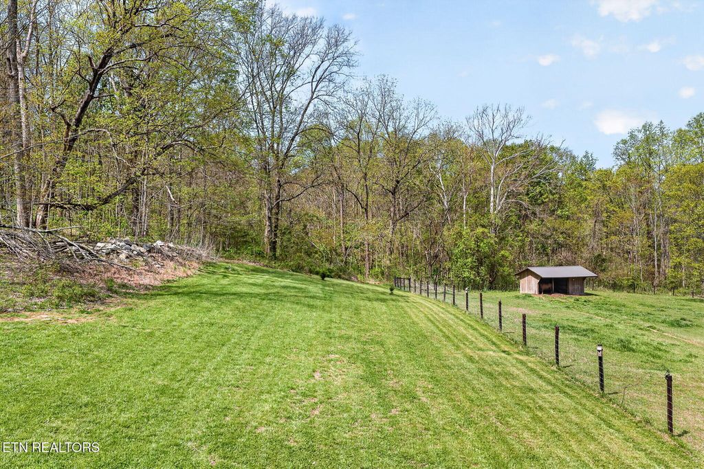 Photo of 1218 Moody Rd, Byrdstown, TN 38549 (MLS # 1336657)