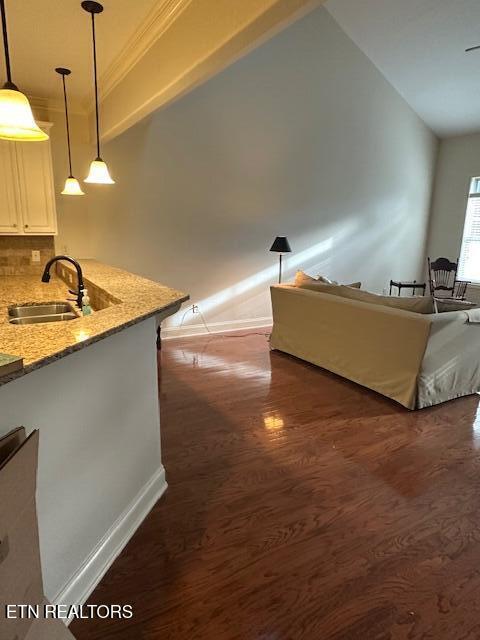 1703 Cottage Wood Way