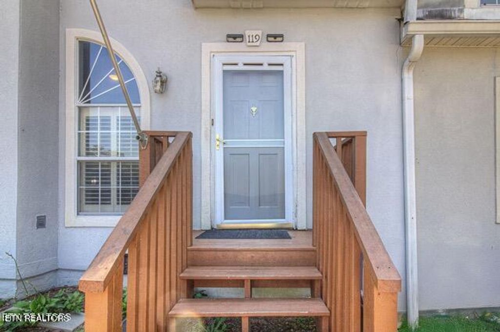 Photo of 119 Hanover Place, Oak Ridge, TN 37830 (MLS # 1318500)
