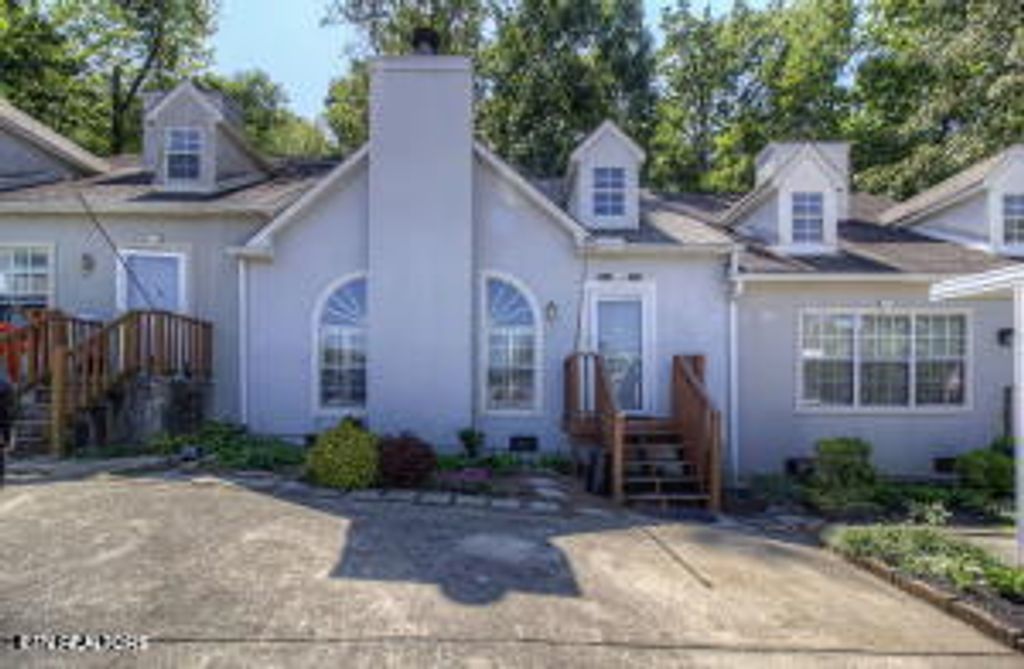 Photo of 119 Hanover Place, Oak Ridge, TN 37830 (MLS # 1318500)