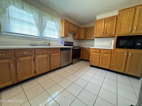 Tiny photo for 1209 Morgan St, Athens, TN 37303 (MLS # 1355489)
