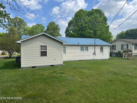 Tiny photo for 1209 Morgan St, Athens, TN 37303 (MLS # 1355489)