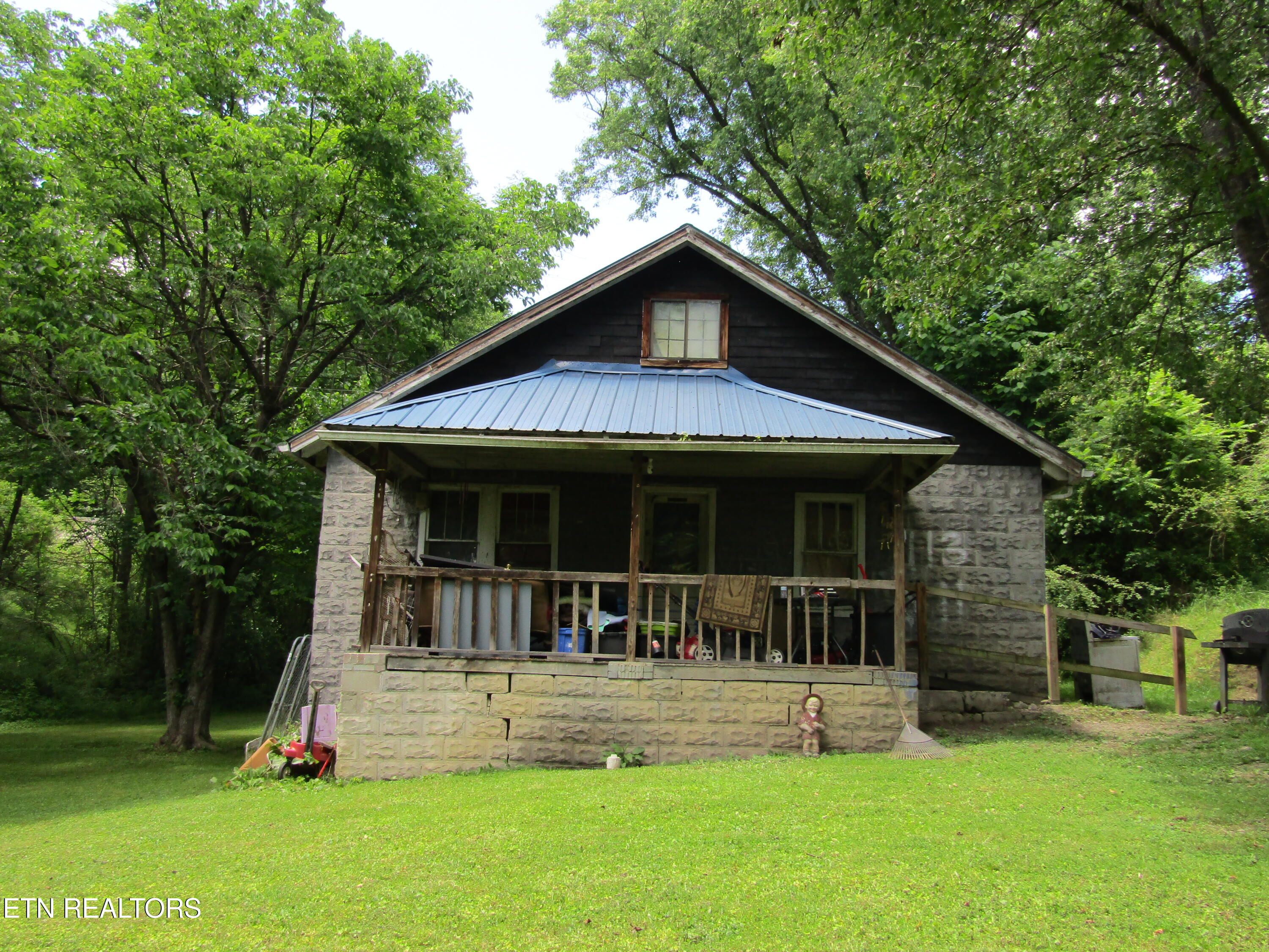 3028 Highway 441
