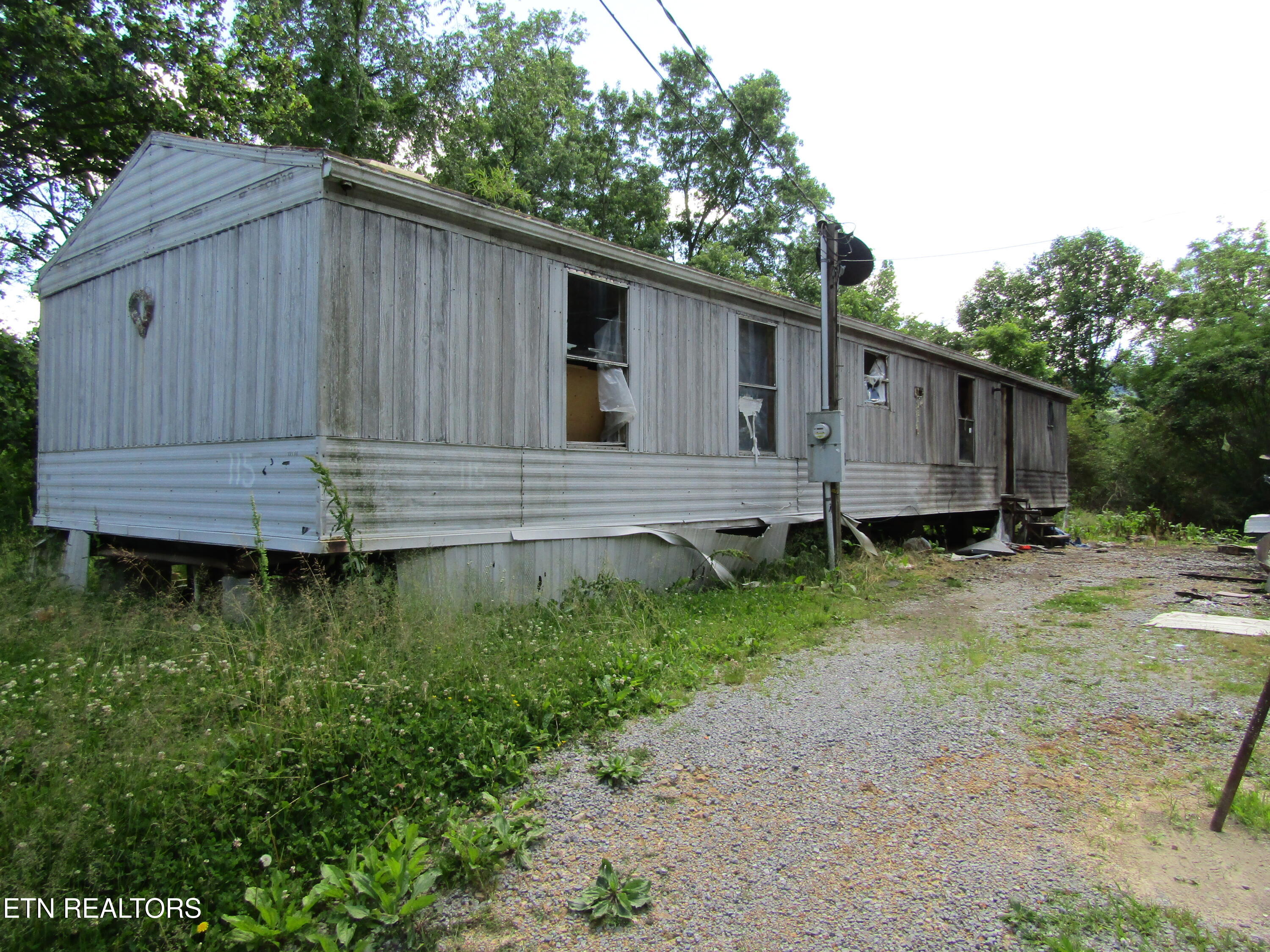 3028 Highway 441