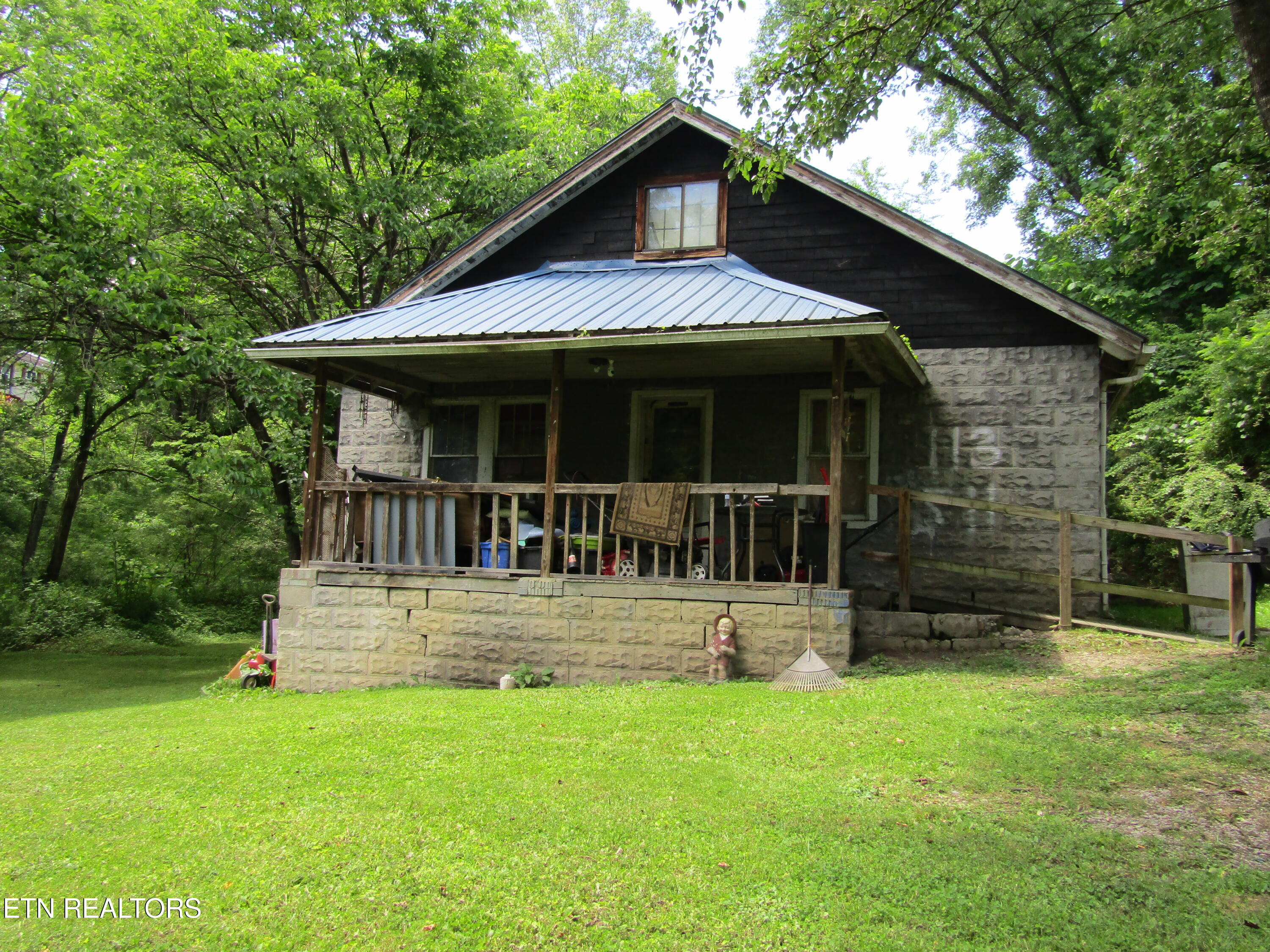3028 Highway 441