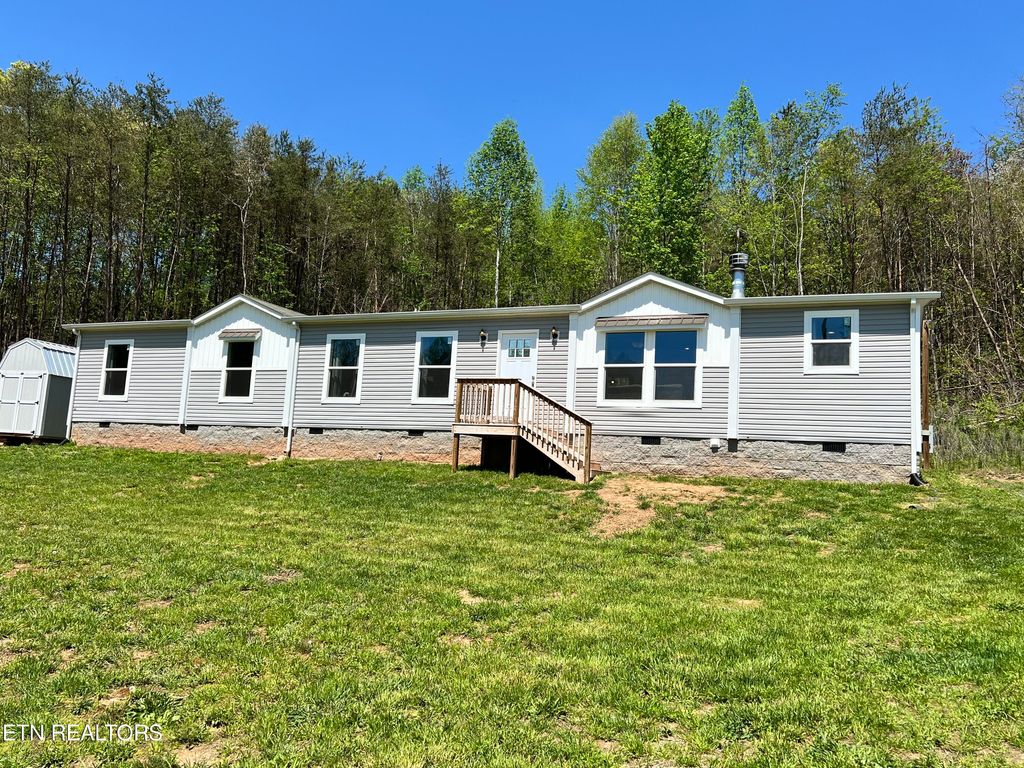 Photo of 534 Wiggins Rd, Tellico Plains, TN 37385 (MLS # 1298625)
