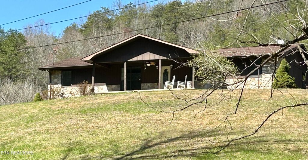 Photo of 409 Kettle Hollow Rd, Maynardville, TN 37807 (MLS # 1257387)