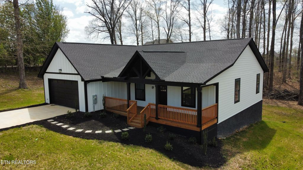 Photo of 278 Hoppers Bluff Rd, Rutledge, TN 37861 (MLS # 1335292)