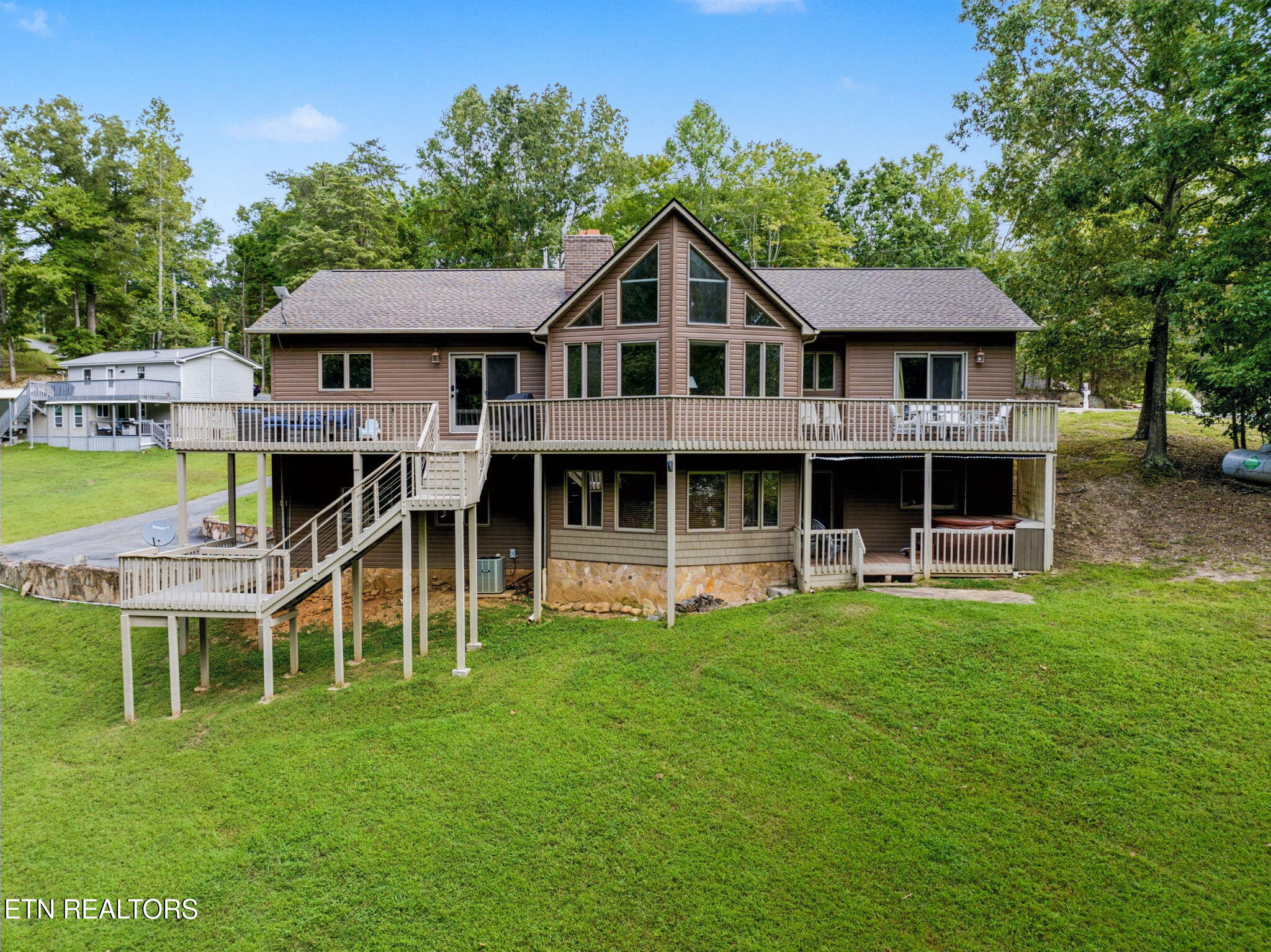 128 Fox Lane