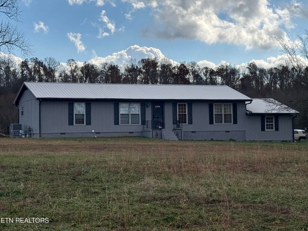 Photo of 1195 Smith Valley Rd, Lenoir City, TN 37772 (MLS # 1322818)