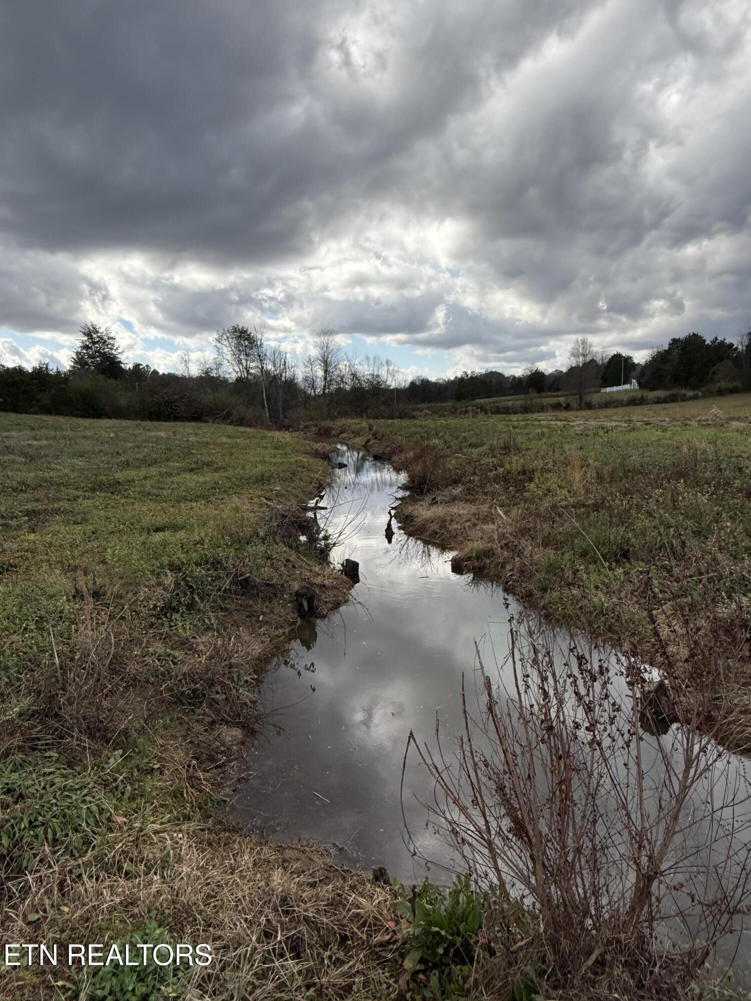 1195 Smith Valley Rd