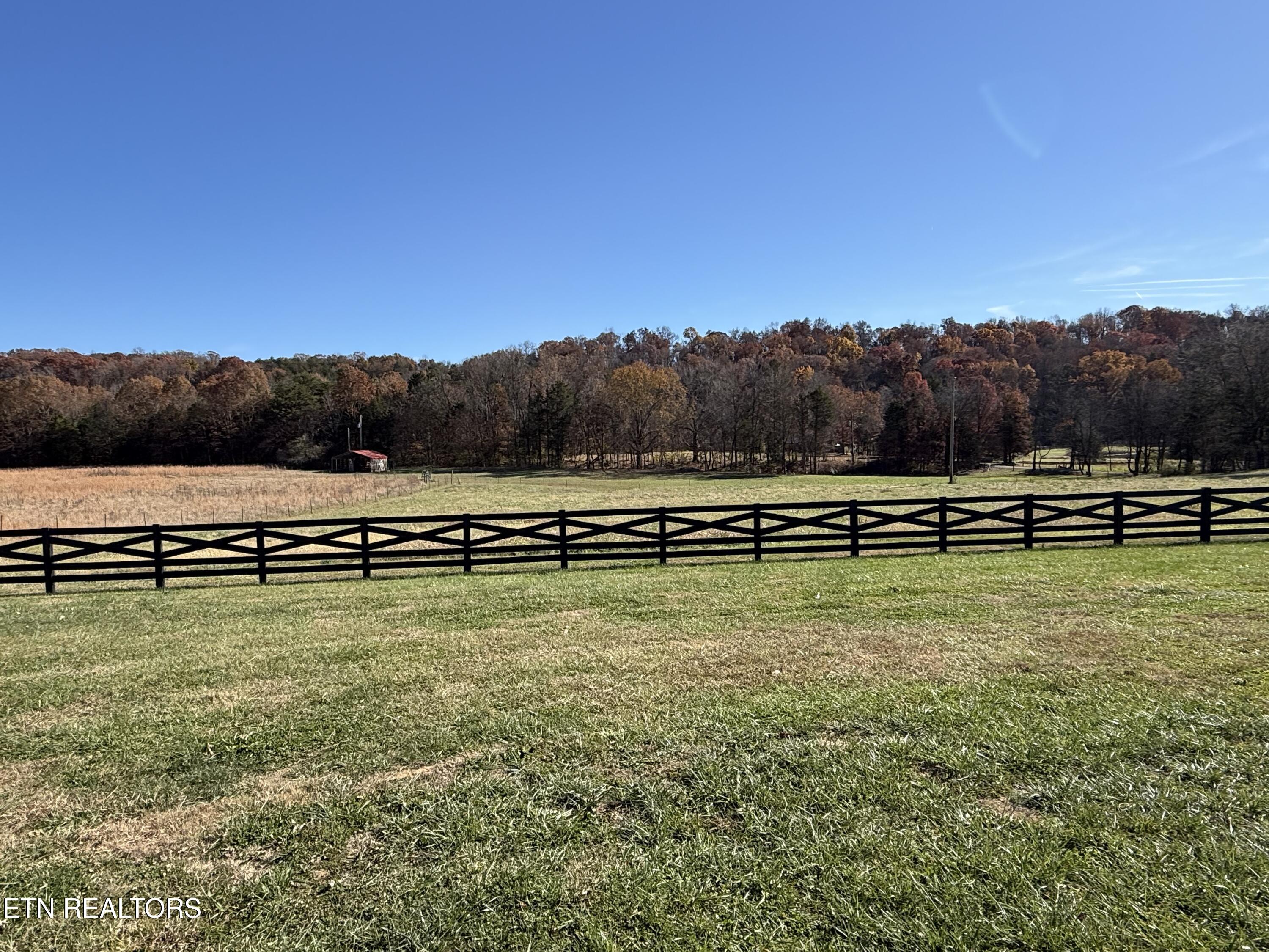 1195 Smith Valley Rd