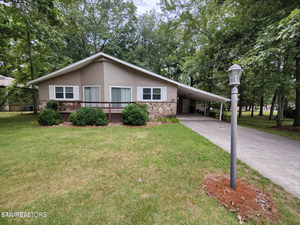 Photo of 136 Snead Drive, Crossville, TN 38558 (MLS # 1359491)