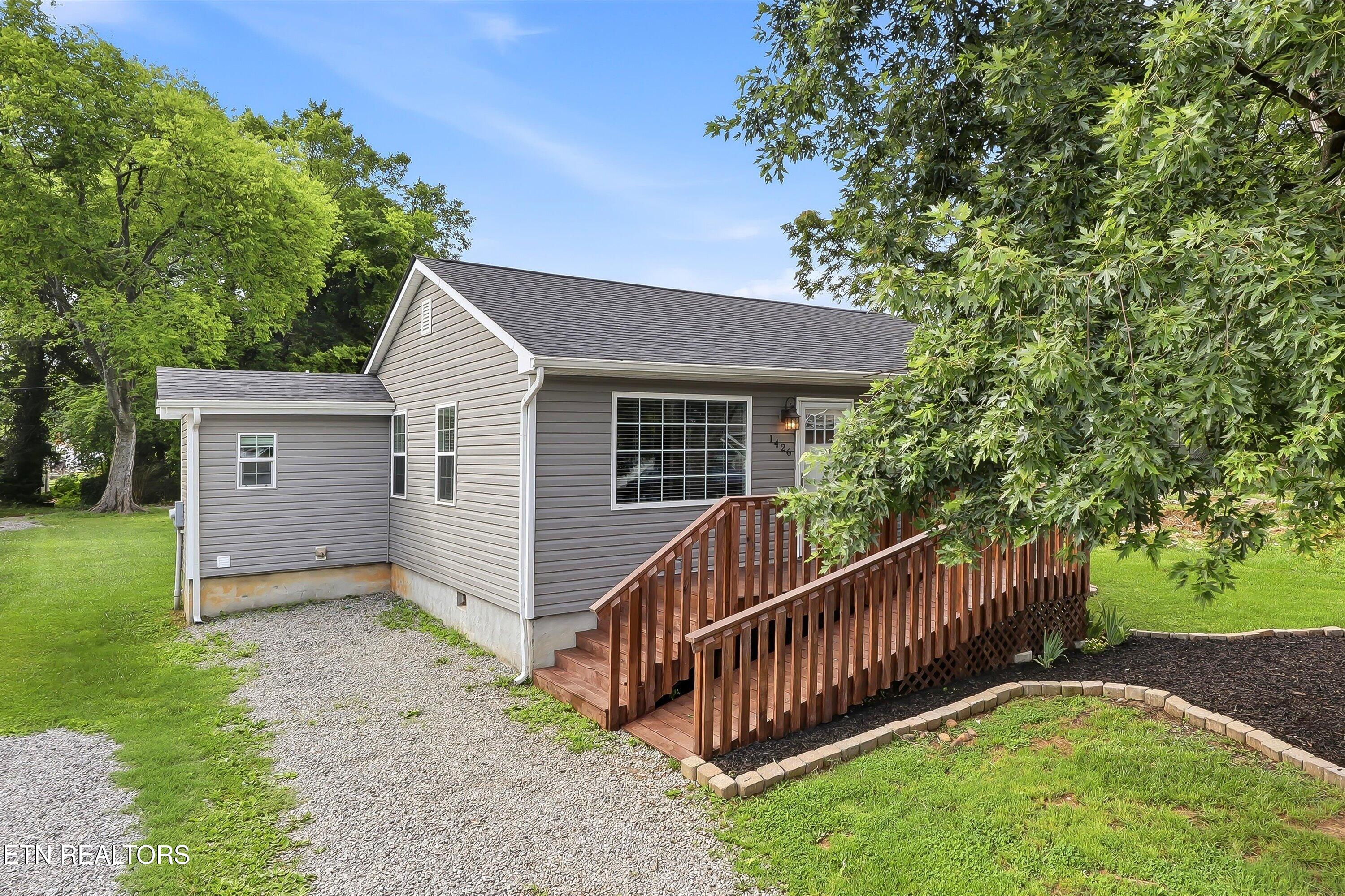 1426 Irwin Ave