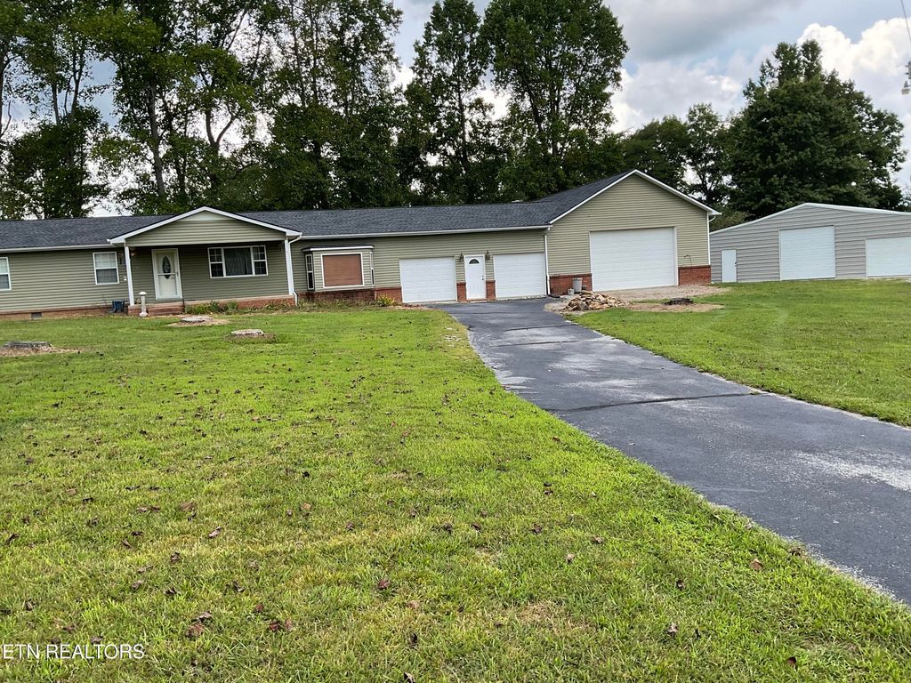Photo of 1860 Hayes Rd, Crossville, TN 38555 (MLS # 1312398)