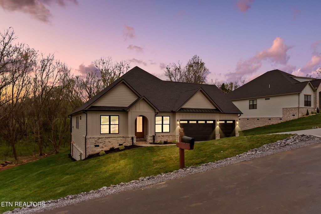 Photo of 127 Saloli Way, Loudon, TN 37774 (MLS # 1334539)