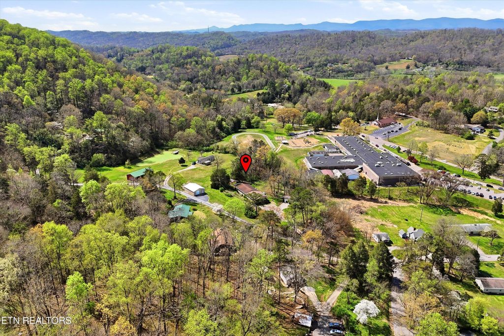 Photo of 2381 Classic Way, Powell, TN 37849 (MLS # 1335415)