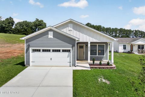 Photo of 2500 River Ranch Drive Dr, Cookeville, TN 38501 (MLS # 1349682)