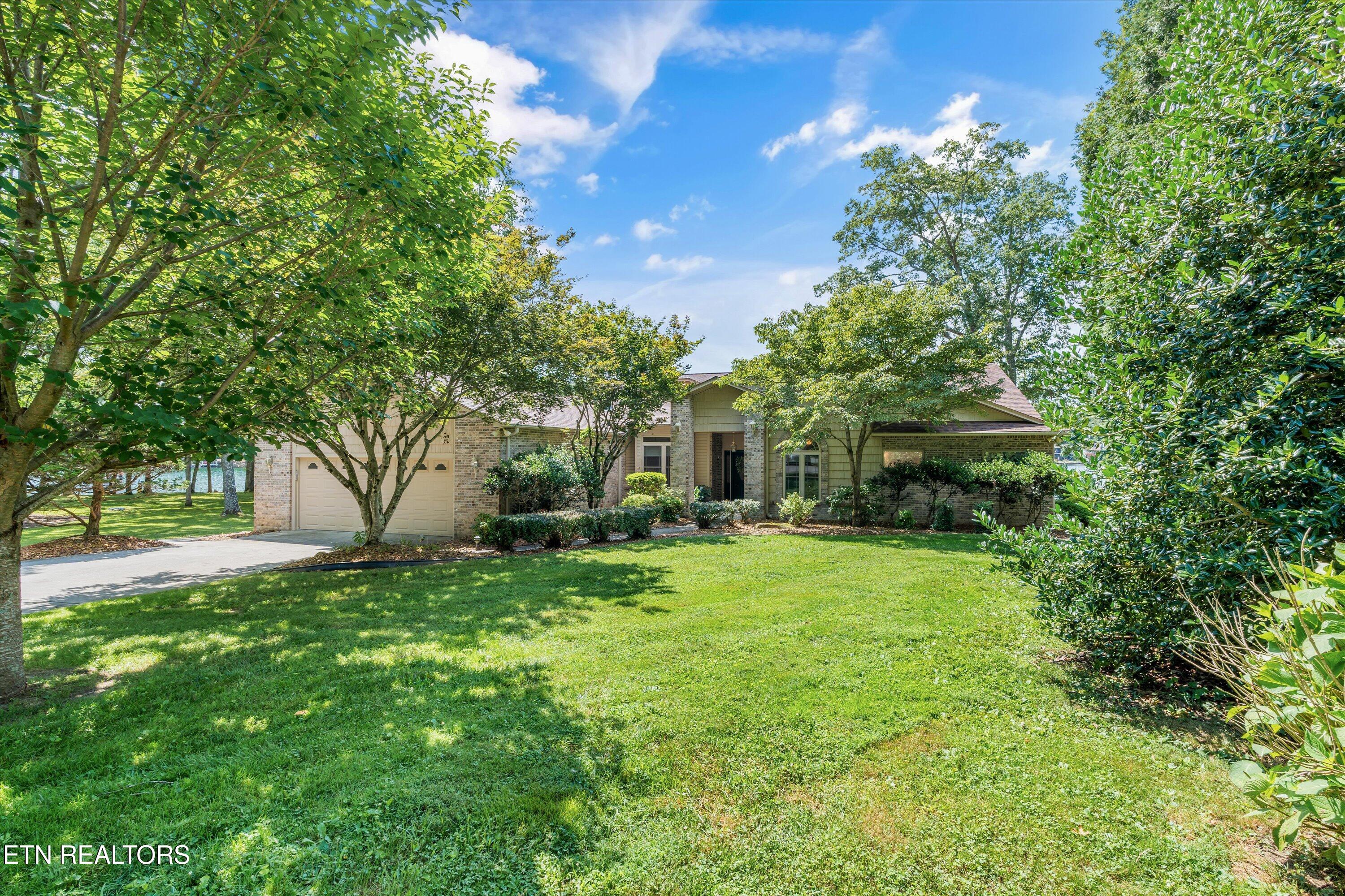 22 Meadowlark Circle