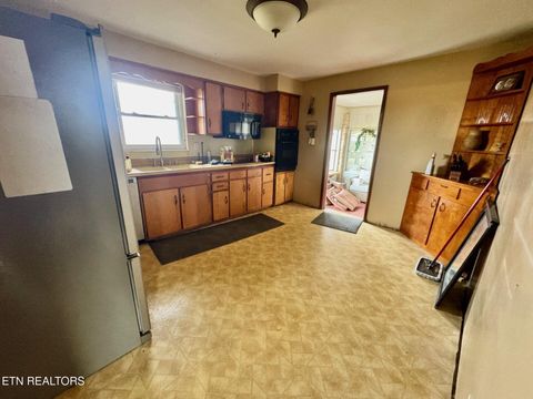 Tiny photo for 6111 Nashville Hwy, Deer Lodge, TN 37726 (MLS # 1328433)