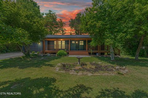 Photo of 329 Sarvis Drive, Knoxville, TN 37920 (MLS # 1341547)