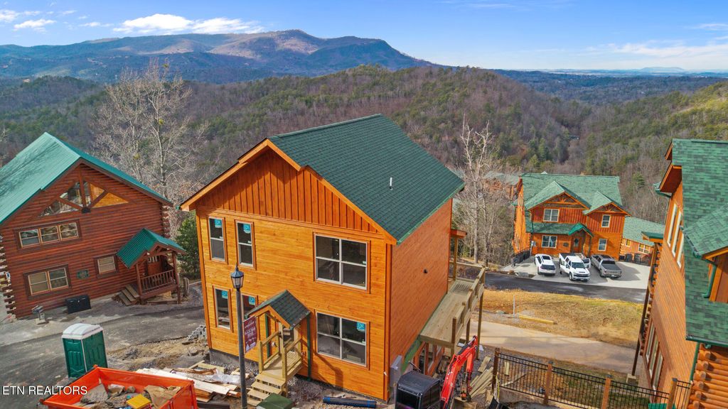 Photo of 1219 Bird Nest Way, Sevierville, TN 37862 (MLS # 1326872)