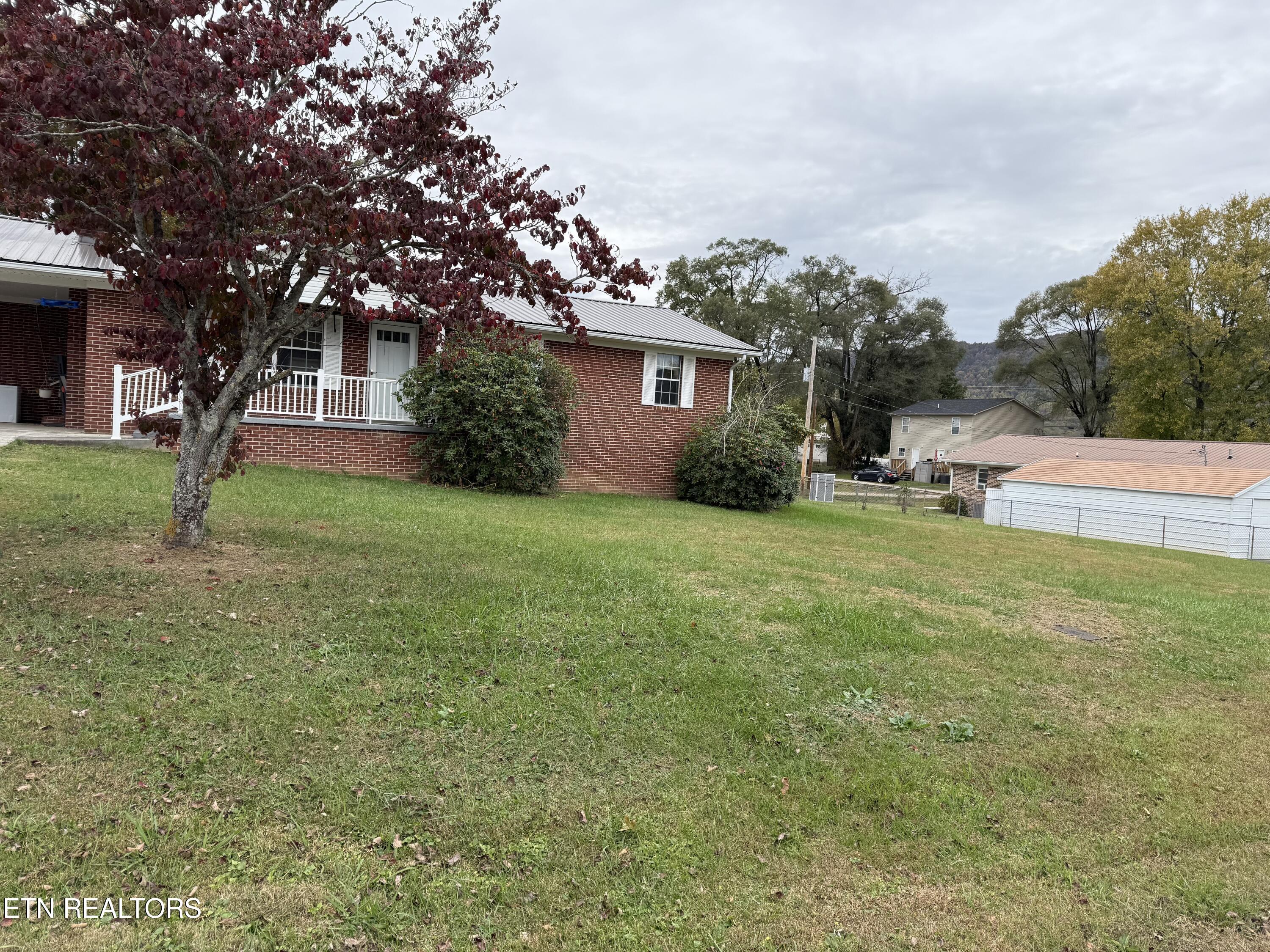 128 Chapman Crest Drive