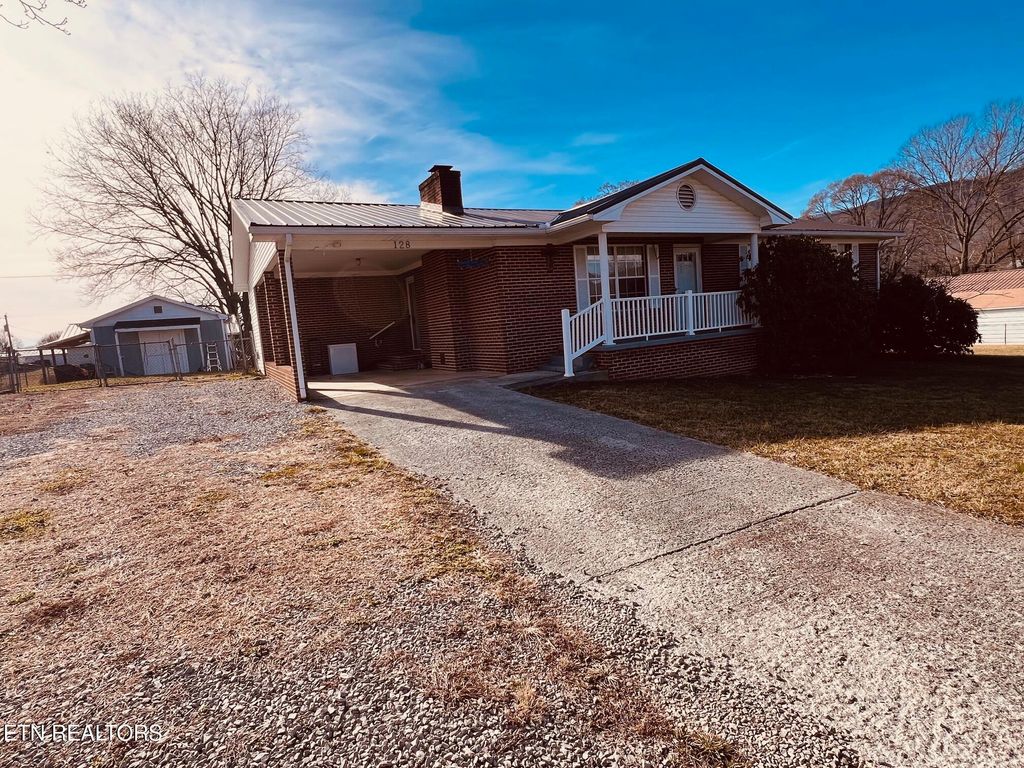 Photo of 128 Chapman Crest Drive, LaFollette, TN 37766 (MLS # 1315748)