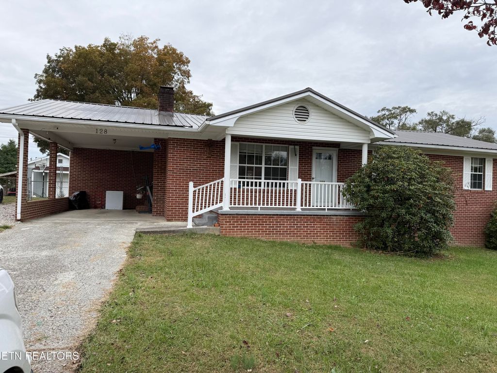 Photo of 128 Chapman Crest Drive, LaFollette, TN 37766 (MLS # 1315748)